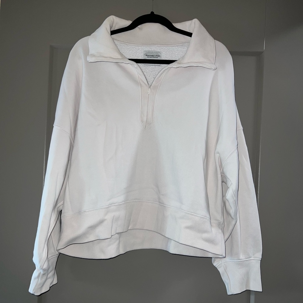 Abercrombie Size XL Cream Collared Quarter Zip Sweatshirt